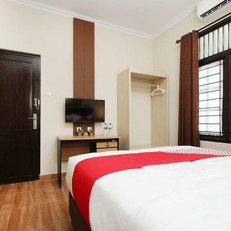 Oyo 572 Omah Gedongkuning Syariah Homestay Γιογκιακάρτα Εξωτερικό φωτογραφία