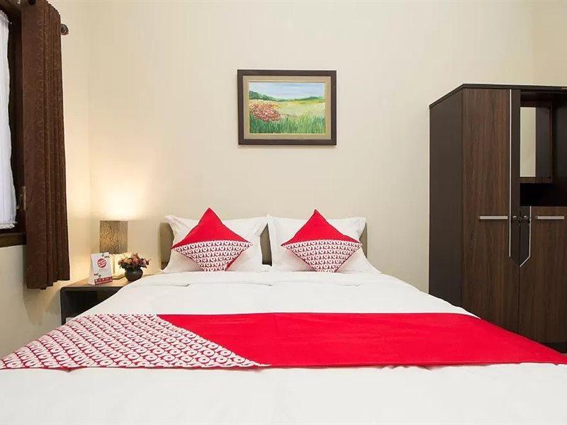 Oyo 572 Omah Gedongkuning Syariah Homestay Γιογκιακάρτα Εξωτερικό φωτογραφία