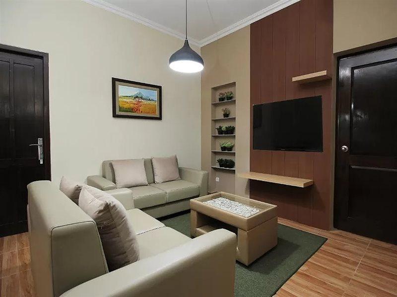 Oyo 572 Omah Gedongkuning Syariah Homestay Γιογκιακάρτα Εξωτερικό φωτογραφία